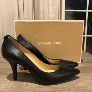 Black Michael Kors leather pumps, new in box! Size 6.5